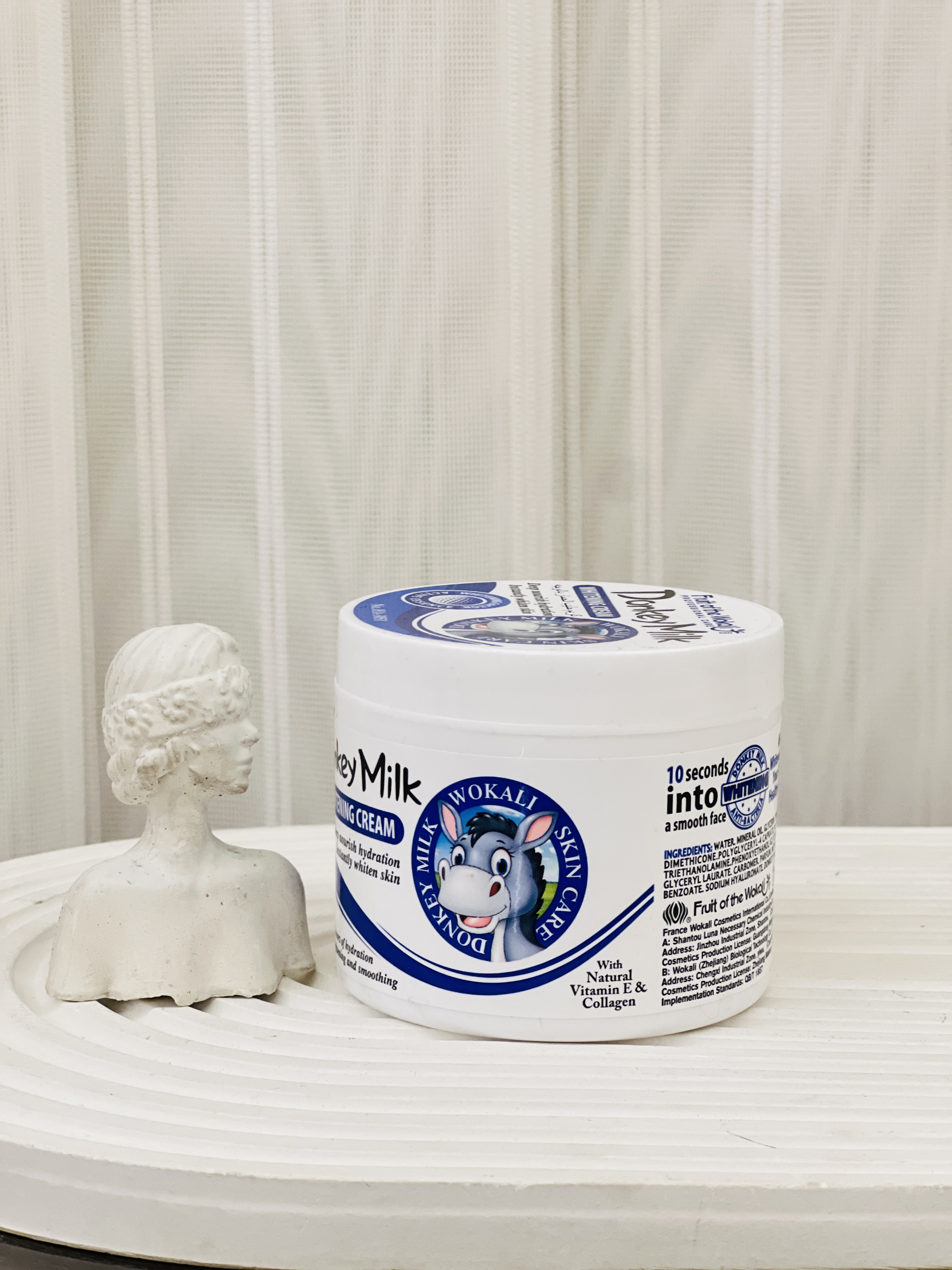 💧 آبرسان، روشن‌کننده و ضدچروک |